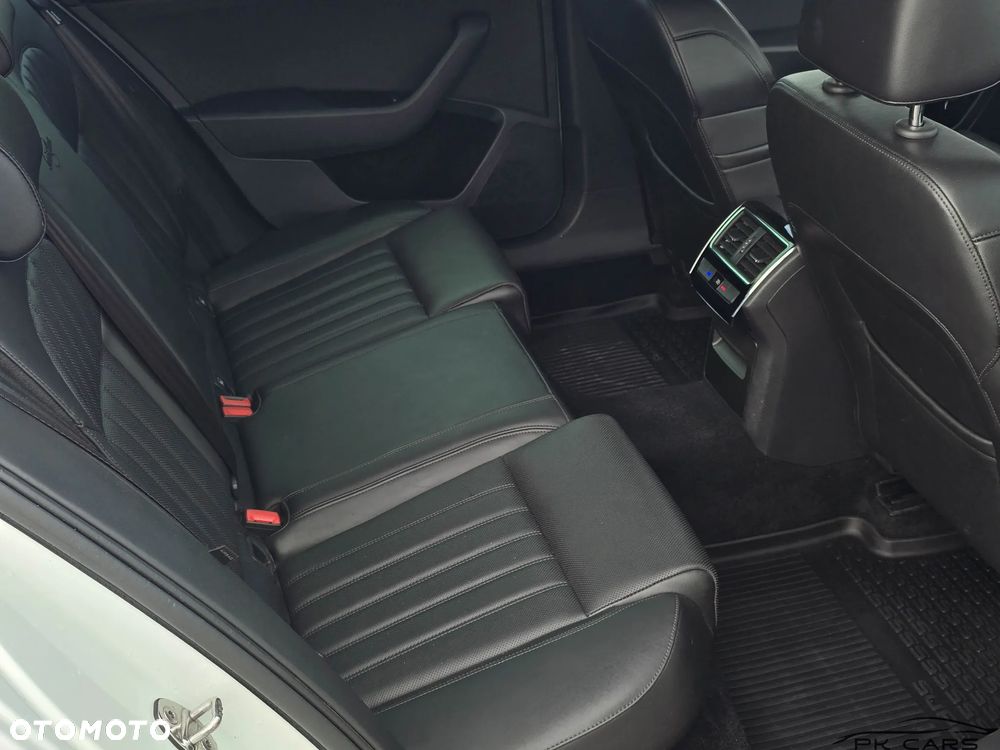 Skoda Superb 2.0 TDI 4x4 DSG L&K - 34