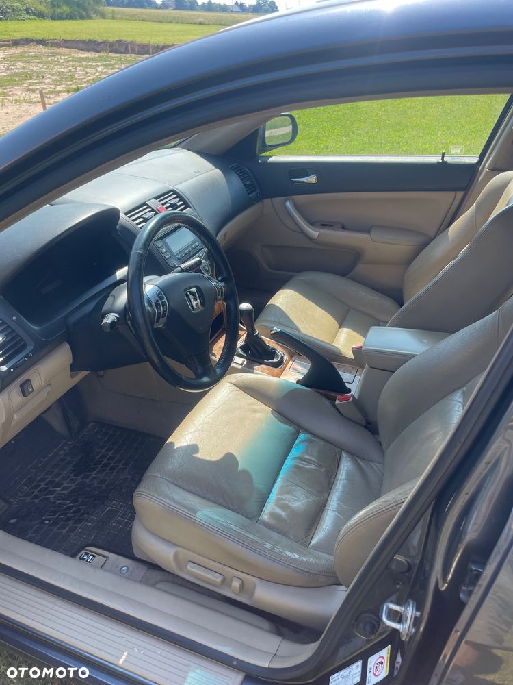 Honda Accord 2.0 Executive - 6