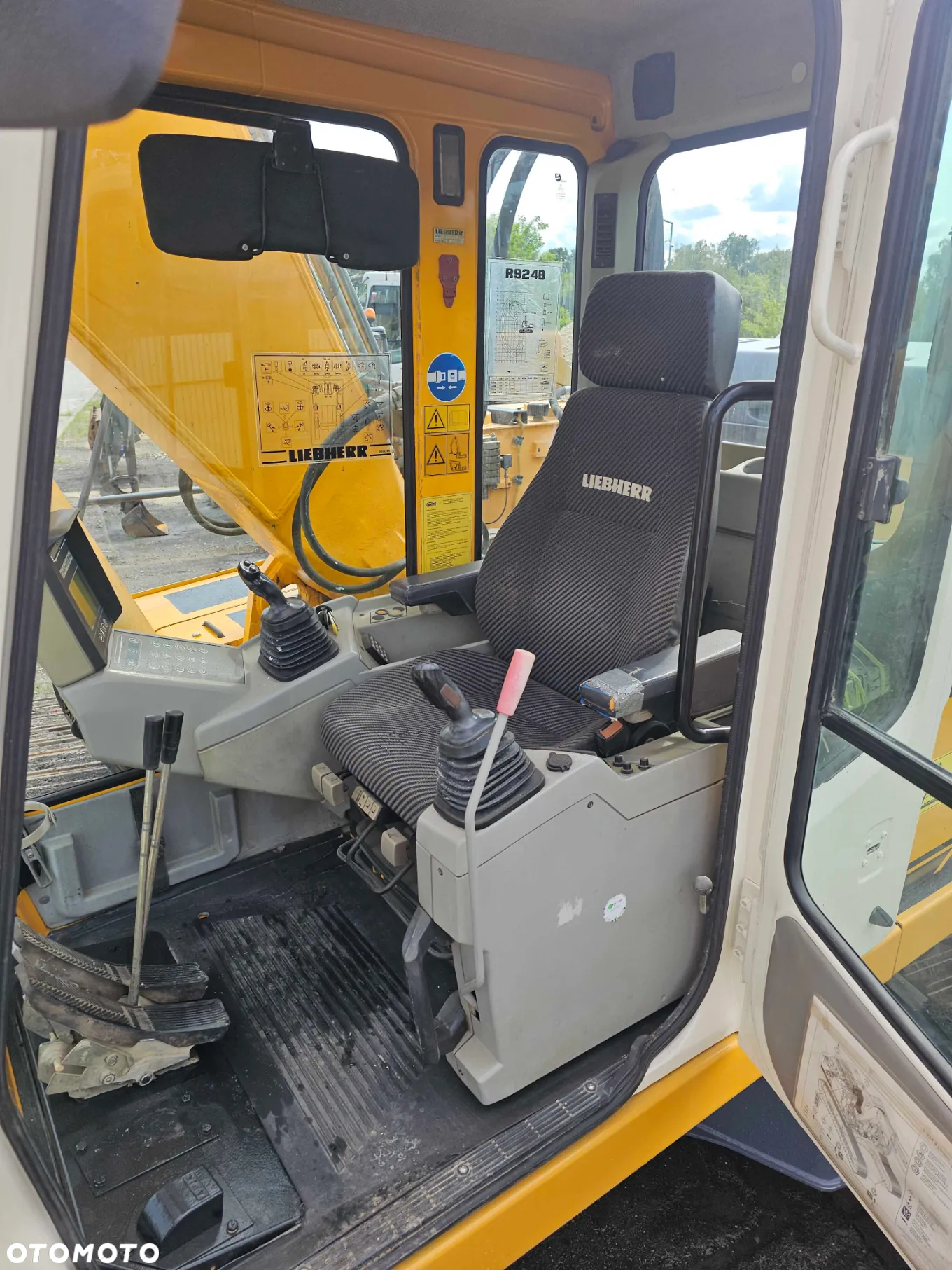 Liebherr R924 B HDSL - 20