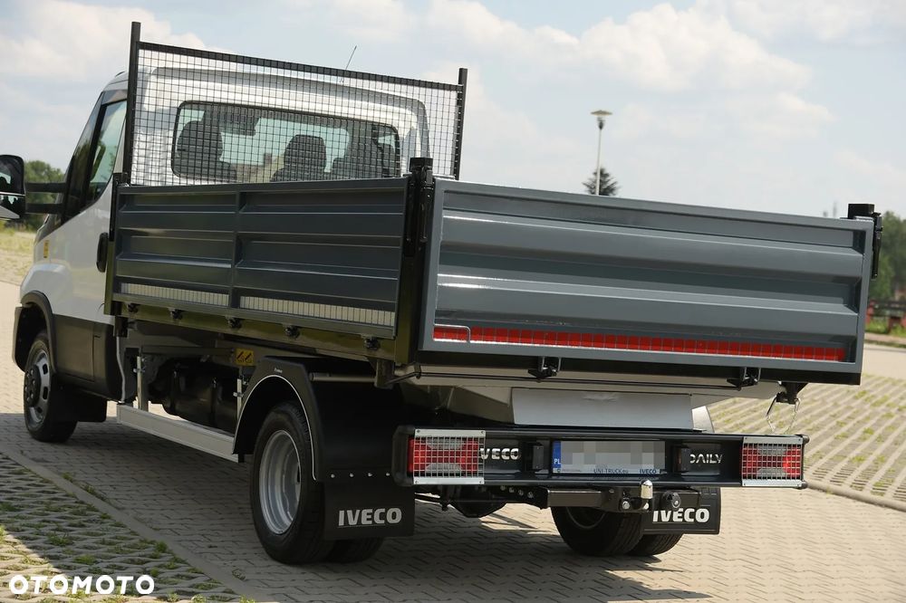 Iveco DAILY/50C18/DMC 3500/TYLKO 47 tyś km PRZEBIEGU!/WYWROTKA 3 STRONNA SKIBICKI 360x210 cm/ 3.0 HPI 180 KM/ SALON POLSKA/ PIERWSZY WŁAŚCICIEL/BEZWYPADKOWY - 35