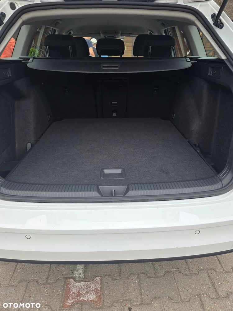 Volkswagen Golf 2.0 TDI Life - 19