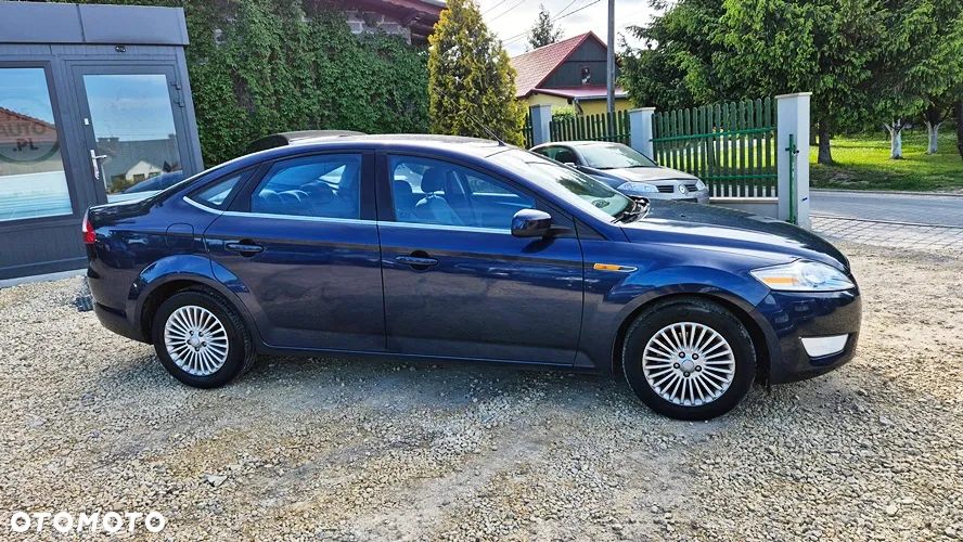 Ford Mondeo 2.0 FF Titanium - 11