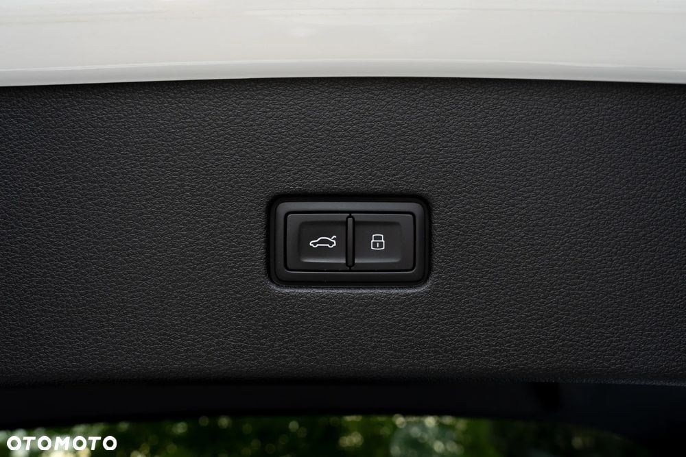 Audi Q8 45 TDI mHEV Quattro Tiptronic - 37