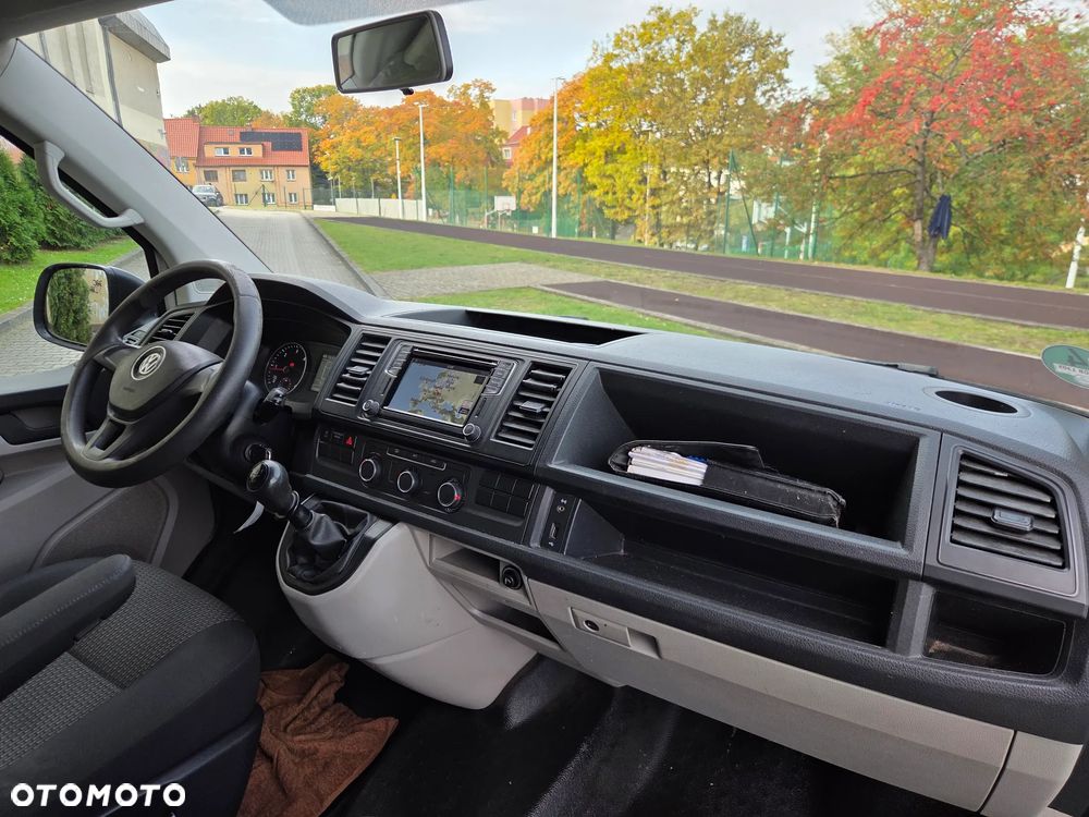 Volkswagen Transporter - 9