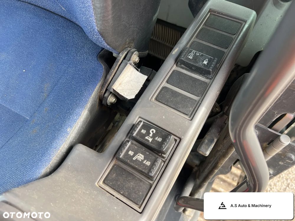 Hitachi ZX250LC-3 - 14