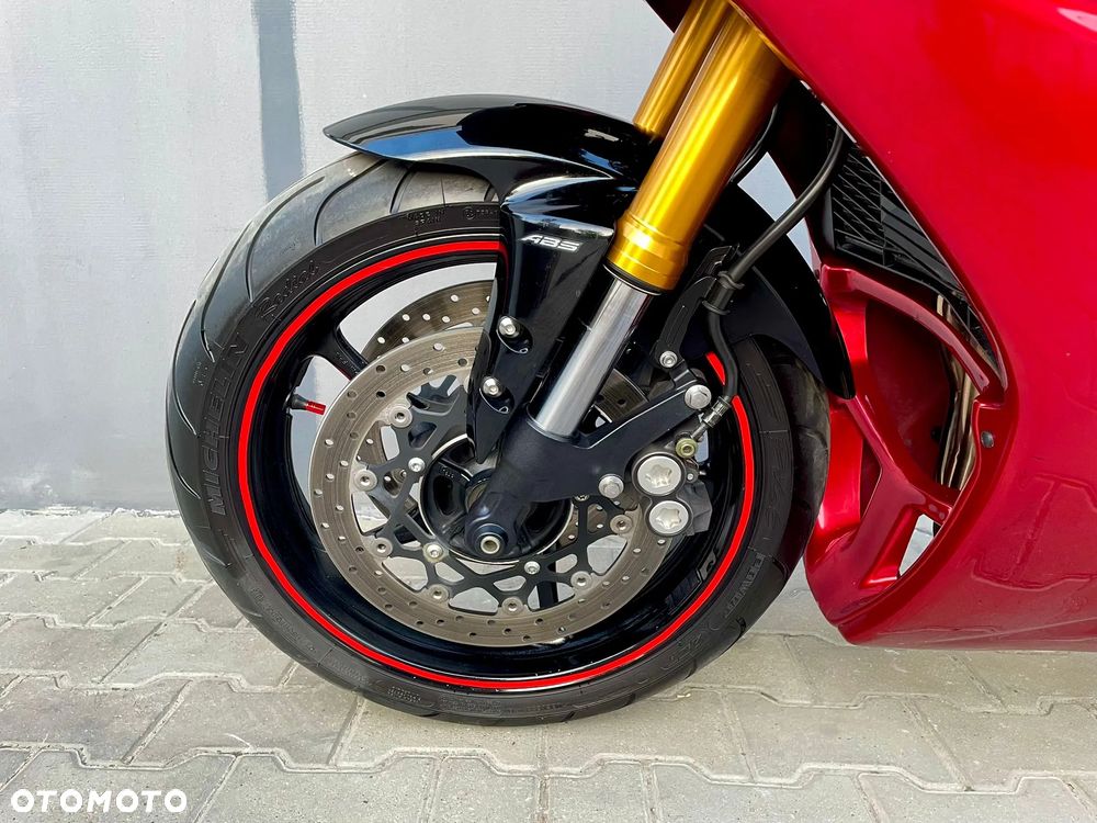 Yamaha FZ - 9