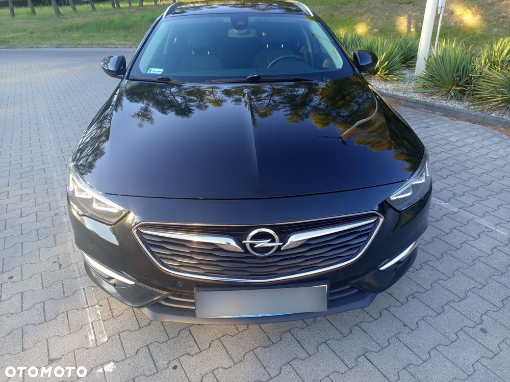 Opel Insignia - 1