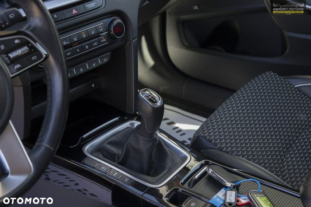 Kia XCeed 1.5 T-GDI Business Line - 26