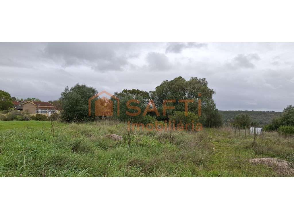 Terreno Misto com possibilidade de construção - Grande imagem: 3/6