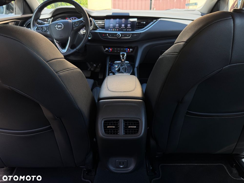 Opel Insignia 2.0 T Business Elegance S&S - 18