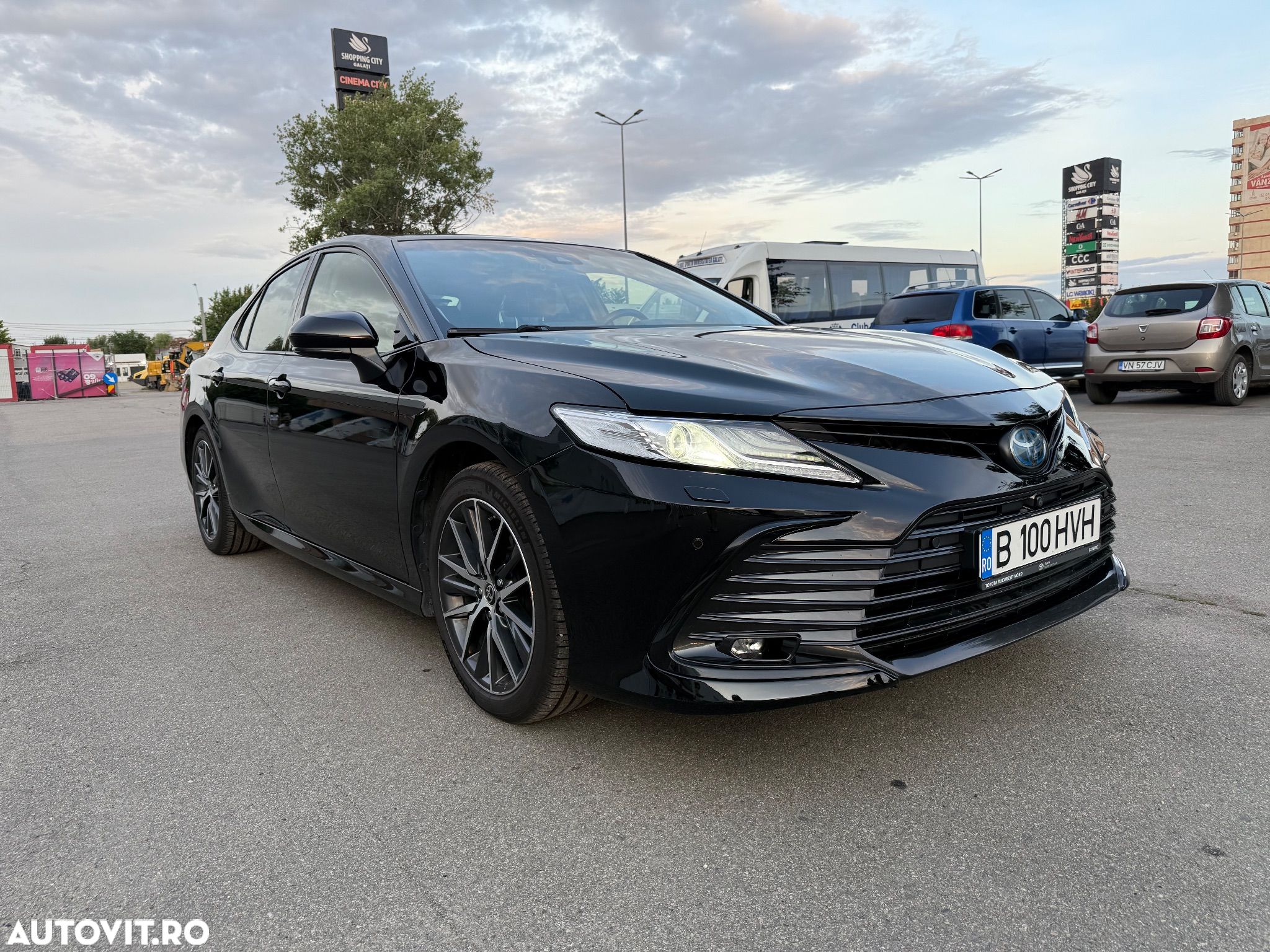 Toyota Camry 2.5 Hybrid Exclusive - 1
