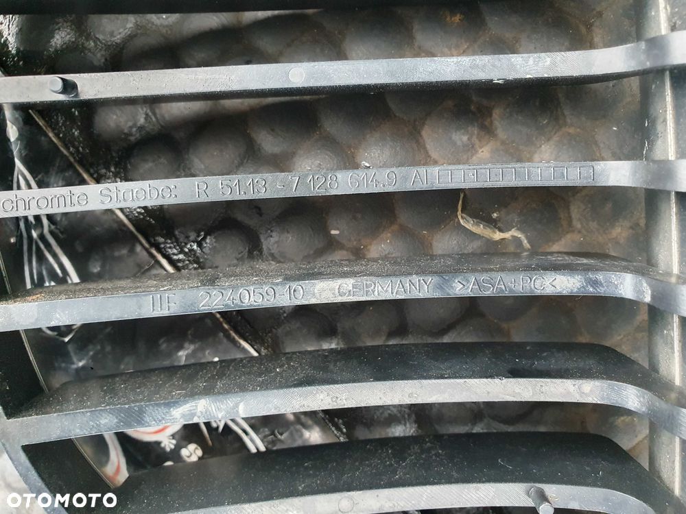Kratka 7128613 7128614 7906809 Atrapa Nerki Nerka Gril Atrapka Zderzaka Przód M-Pakiet BMW 1 E81 E87 LCI Lift - 27
