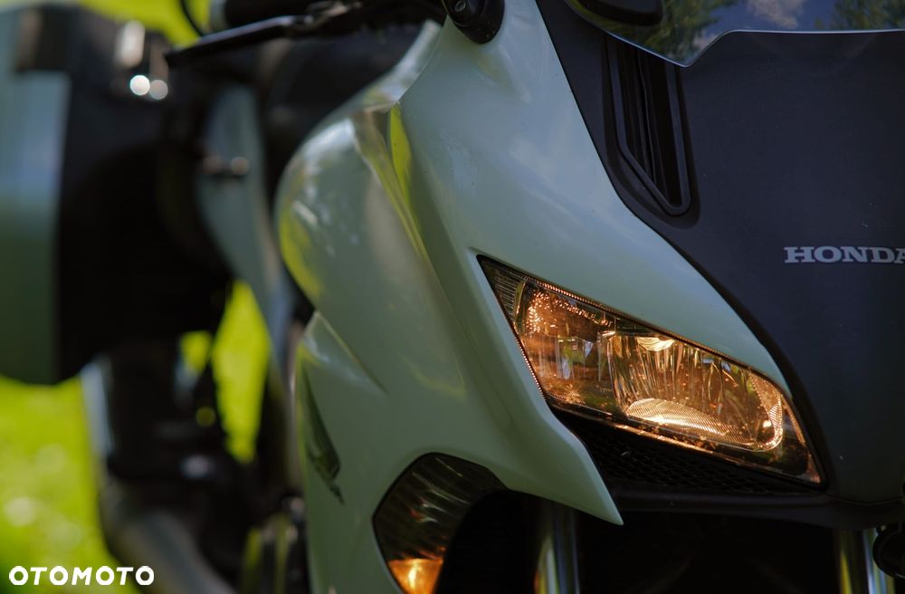 Honda CBF - 12