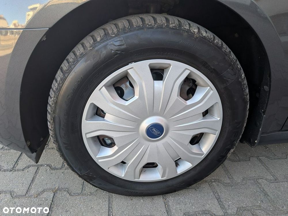 Ford Transit Connect - 23