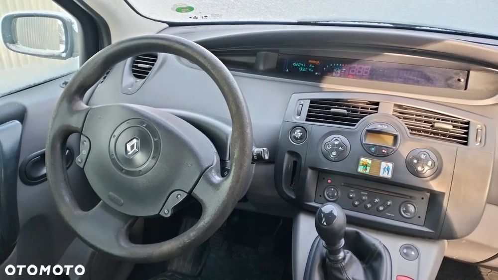Renault Grand Scenic 2.0 16V Confort Authentique - 27