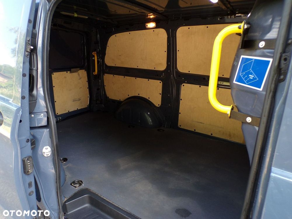 Mercedes-Benz Vito - 26