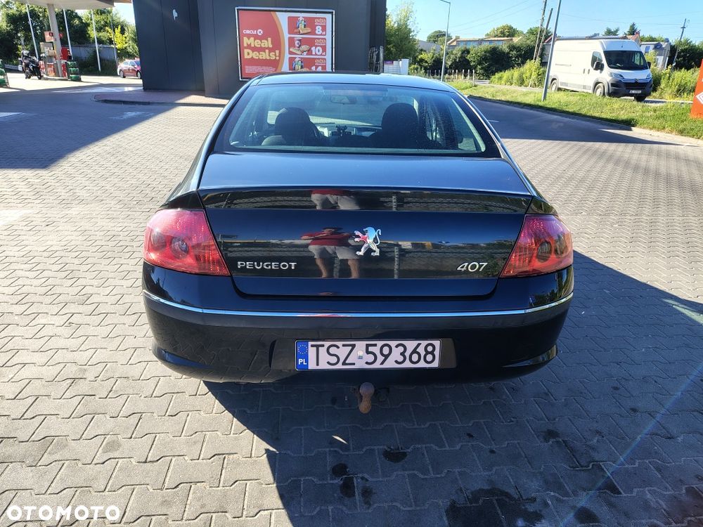 Peugeot 407 - 5