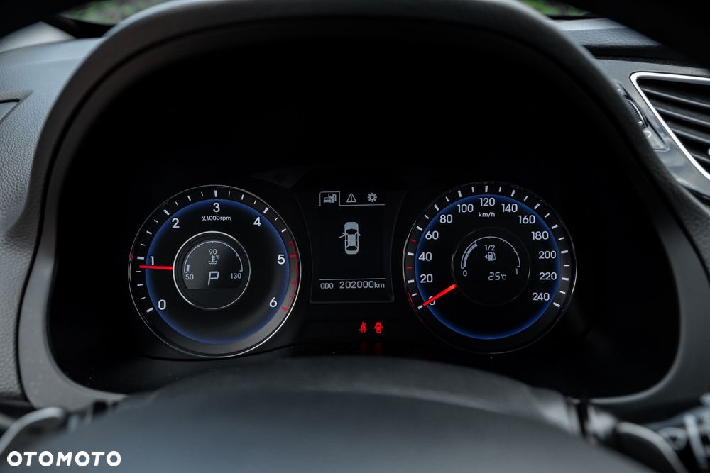Hyundai i40 Kombi 1.7 CRDi DCT Premium - 28