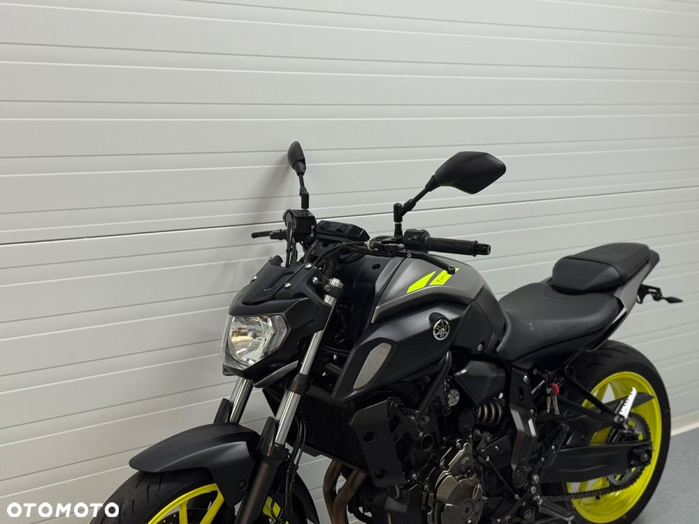 Yamaha MT - 12