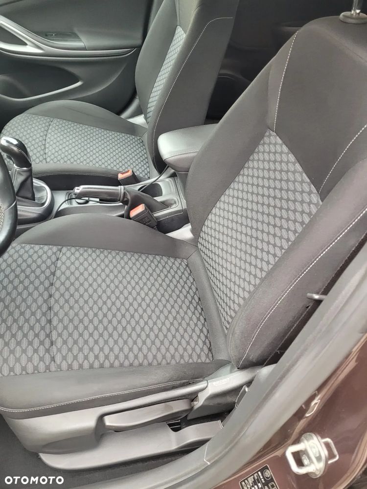 Opel Astra 1.4 T Enjoy - 8