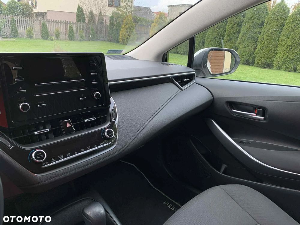 Toyota Corolla 1.8 Hybrid Active - 12