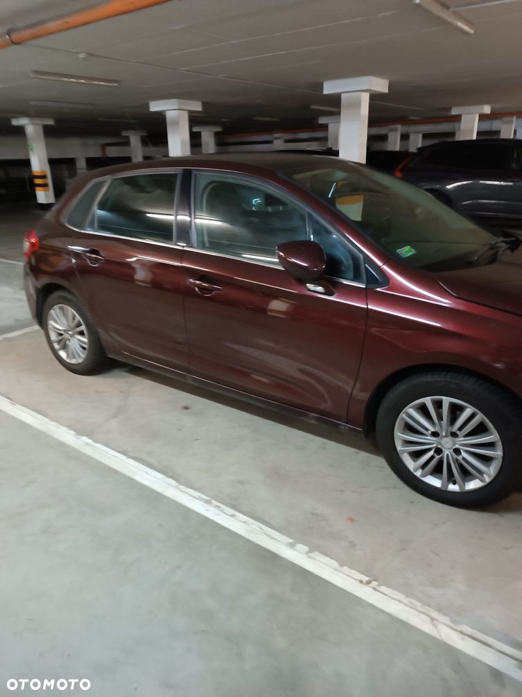 Citroën C4 1.6 HDi Attraction - 22