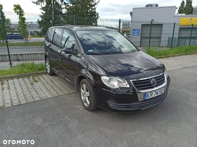 Volkswagen Touran 1.9 TDI DPF BlueMot Trendline - 3