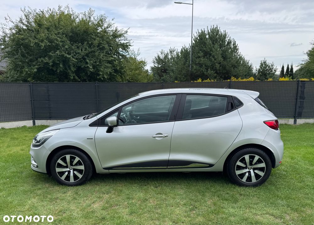 Renault Clio 1.2 16V 75 Life - 2