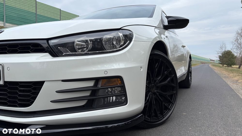 Volkswagen Scirocco 2.0 TDI Blue Motion Technologie Club - 3