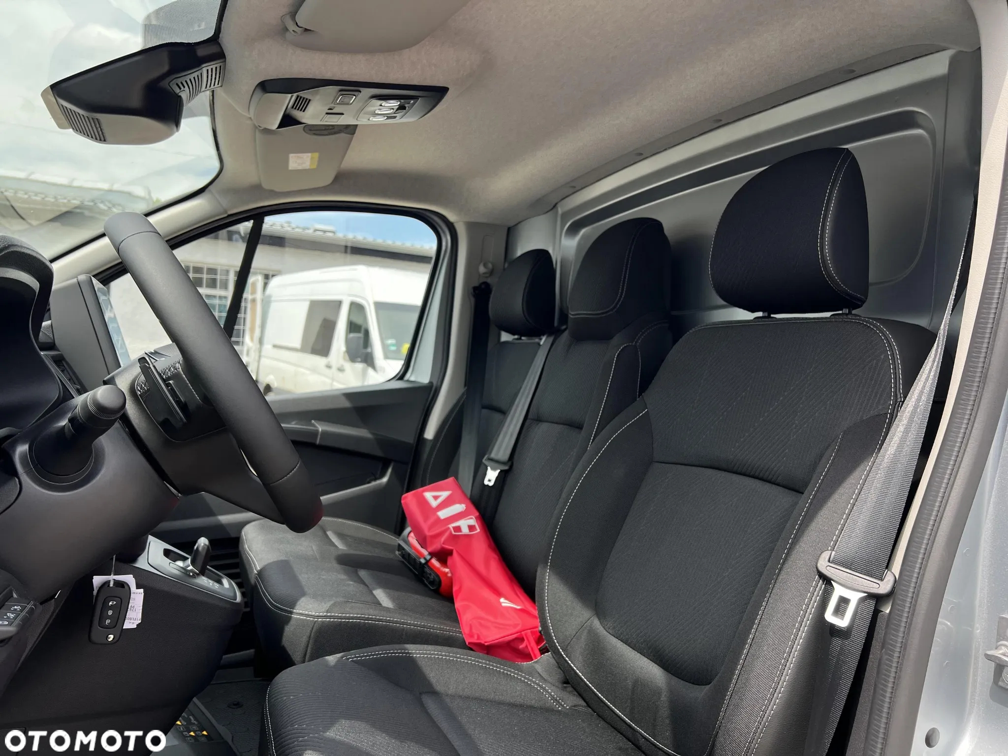 Renault Trafic - 11