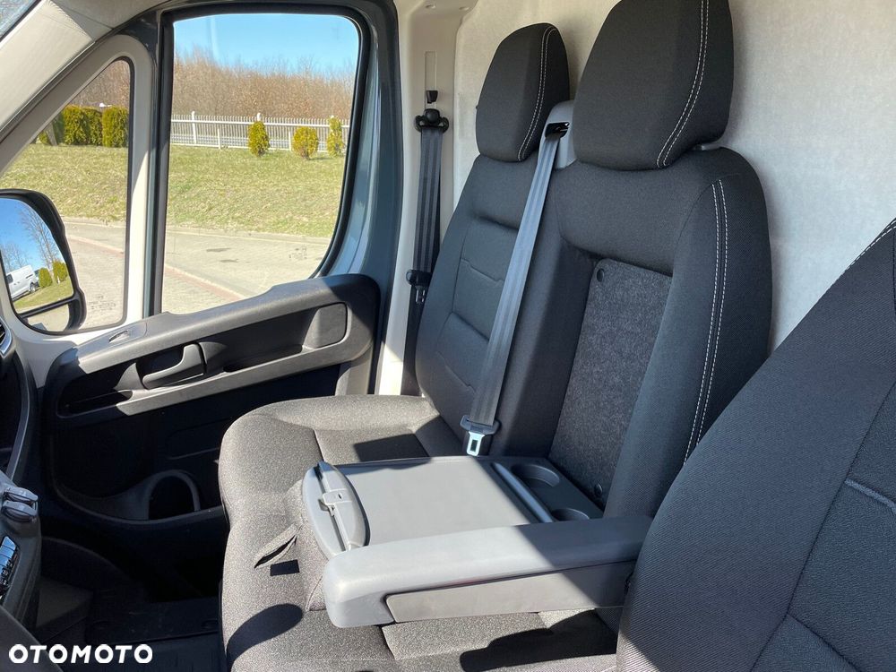 Opel movano Movano Furgon L4H3 2.2 Diesel 180KM AT8 Euro 6E DMC 3.5t Heavy 17m3 - 19