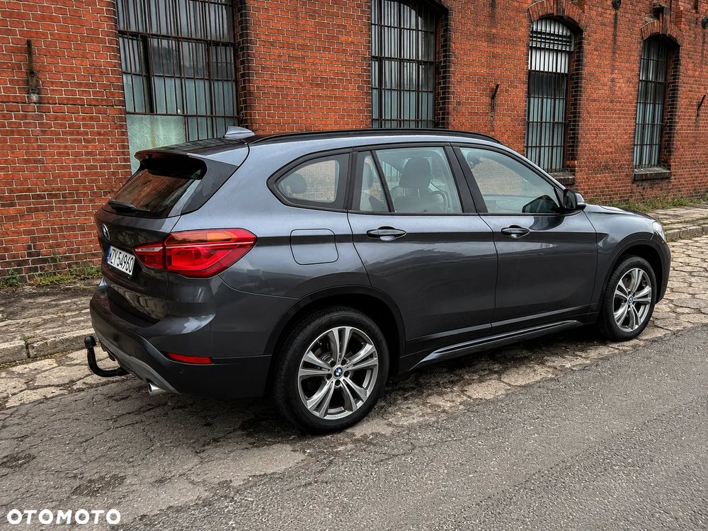 BMW X1 xDrive20d Sport Line sport - 9