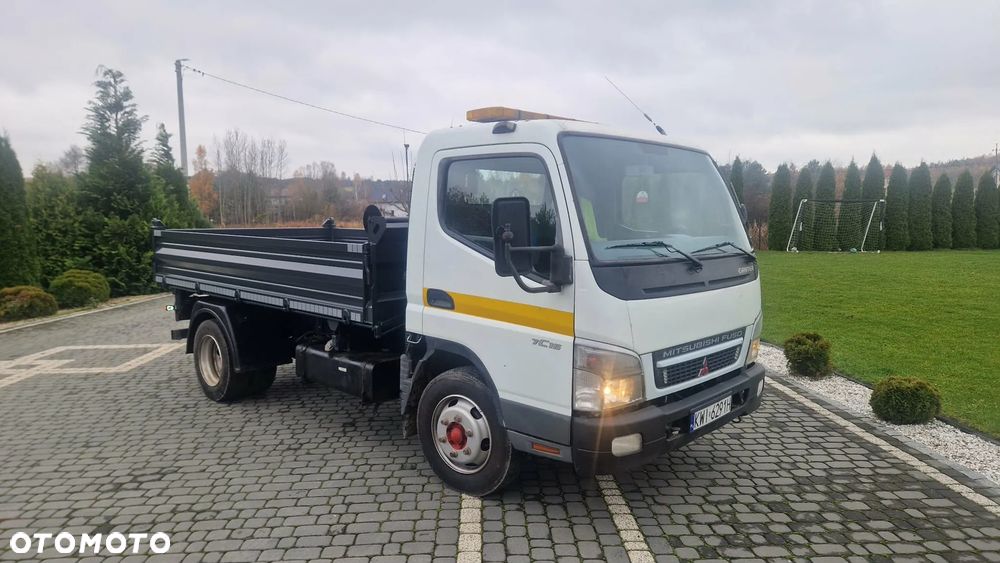 Mitsubishi Fuso FE85 CANTER - 3