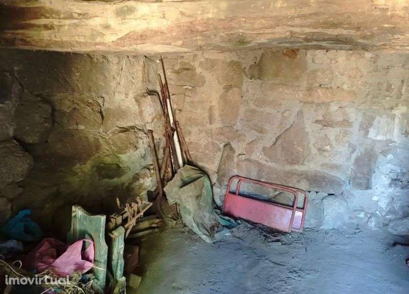Casa em pedra perto da serra da Estrela - Grande imagem: 4/8