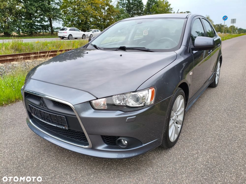 Mitsubishi Lancer 1.8 Instyle NAVI - 2