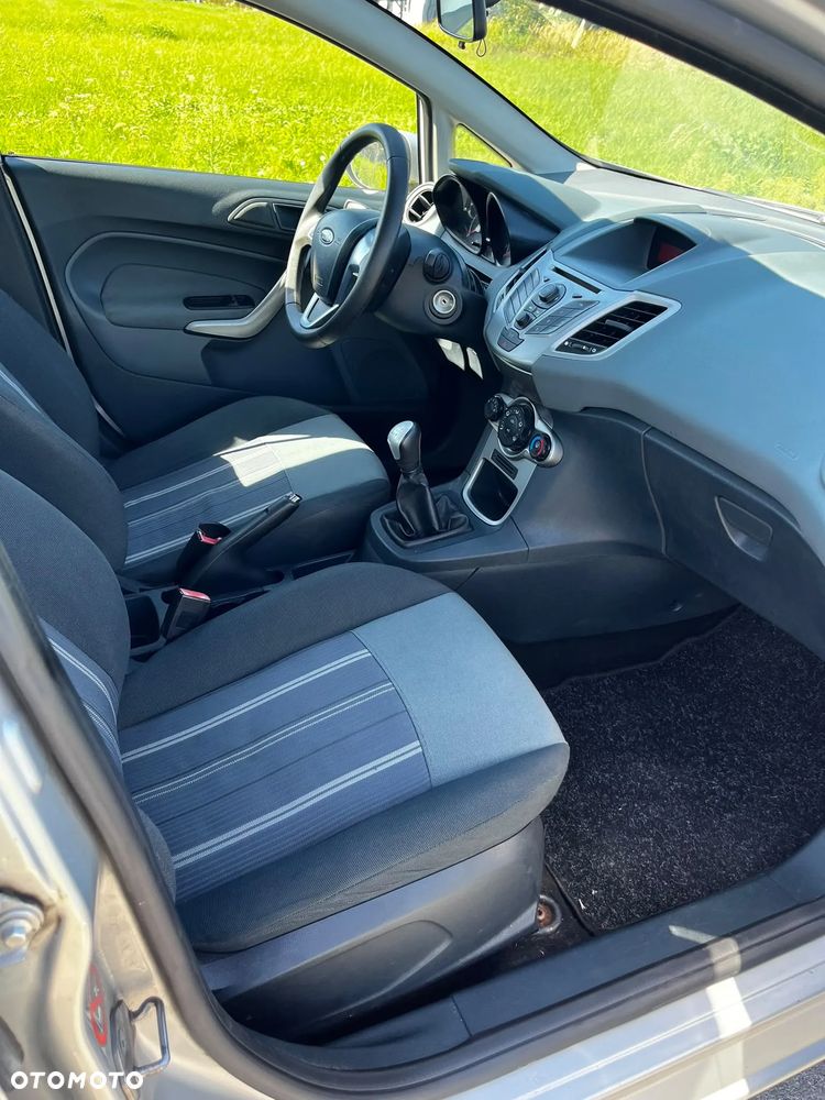 Ford Fiesta - 15