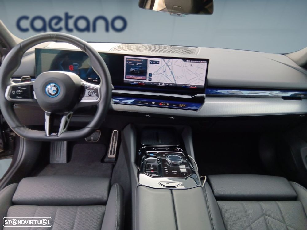 BMW i5 eDrive40 Pack Desportivo M - 12