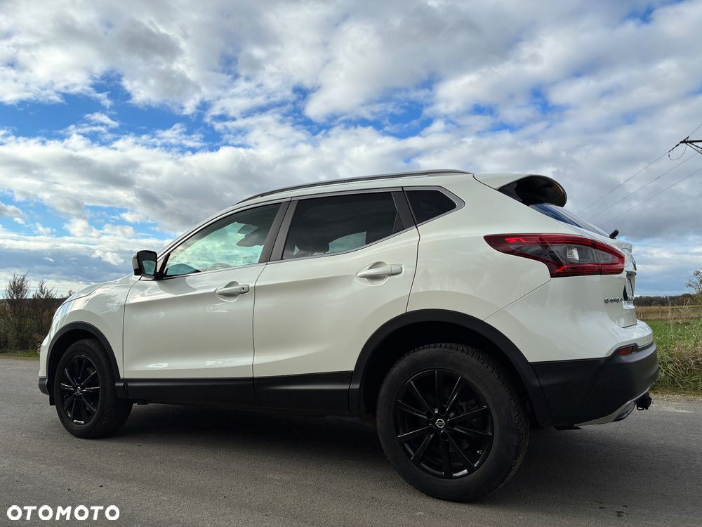 Nissan Qashqai 1.3 DIG-T N-Connecta DCT - 4