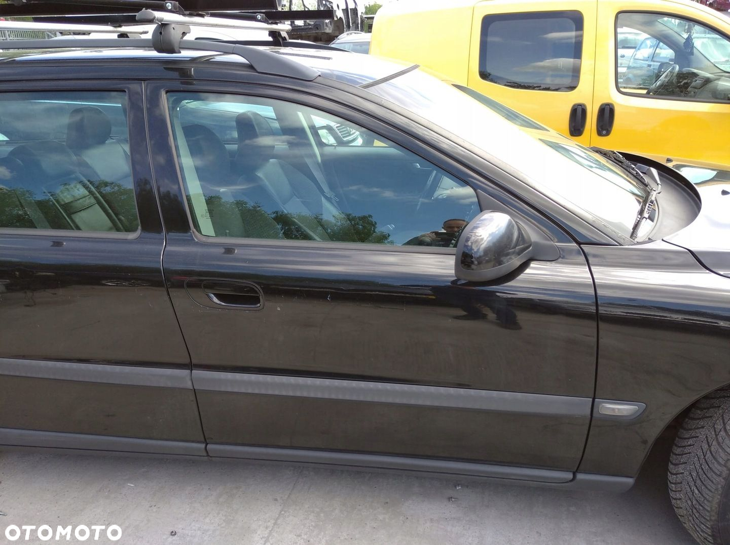 VOLVO V70 2 II 00- DRZWI PRAWE PRZÓD PRZEDNIE CZARNE 019-26 - 2