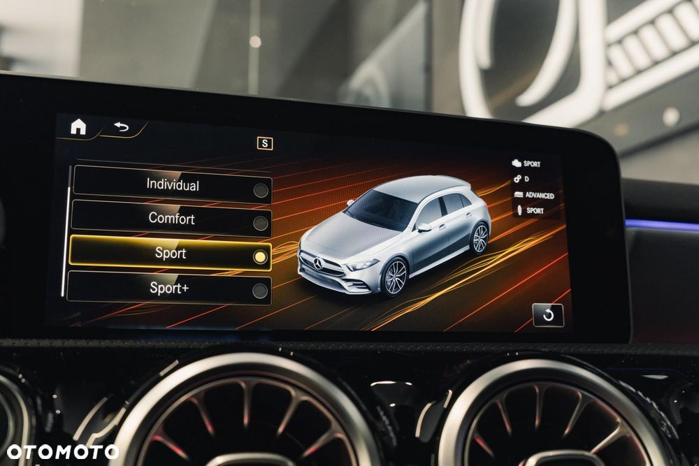 Mercedes-Benz Klasa A 35 AMG 4-Matic 7G-DCT - 22