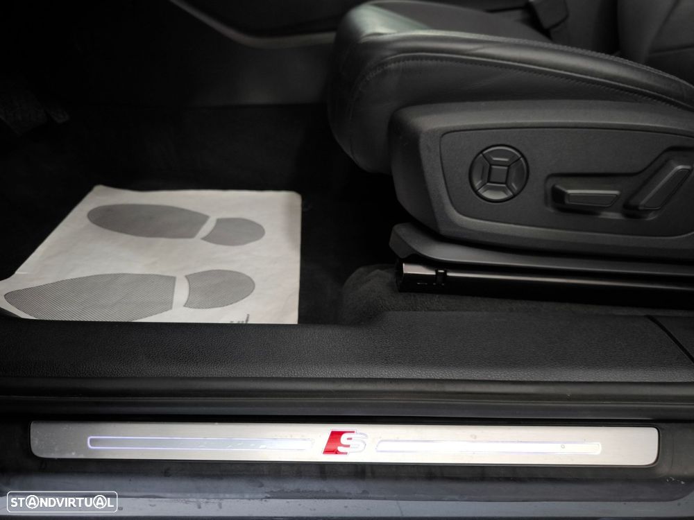 Audi Q3 45 TFSIe S line S tronic - 26