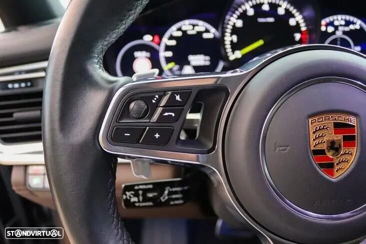 Porsche Panamera 4 E-Hybrid - 19