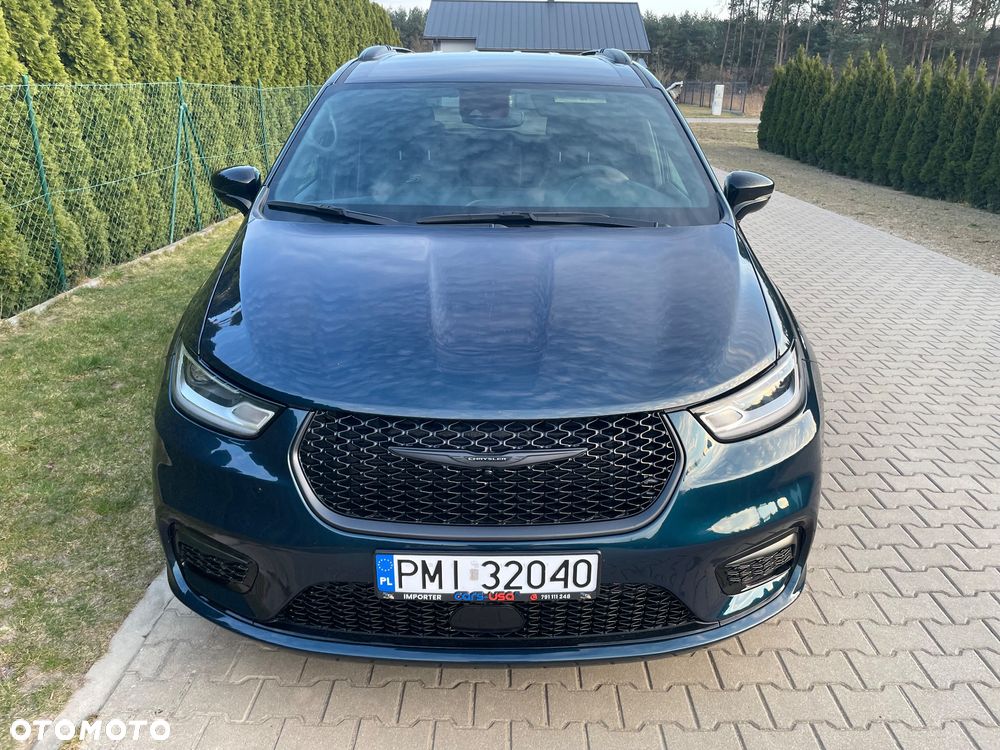 Chrysler Pacifica - 8