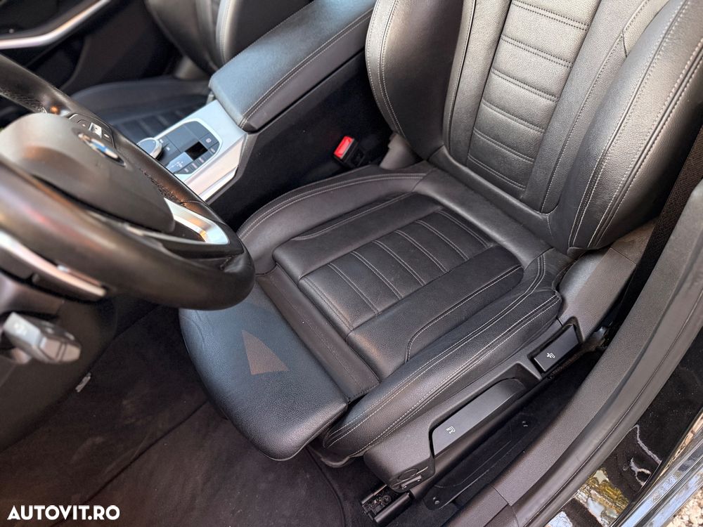 BMW Seria 3 318i AT - 29