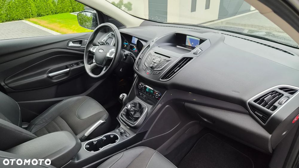 Ford Kuga 2.0 TDCi 4x4 Titanium - 14
