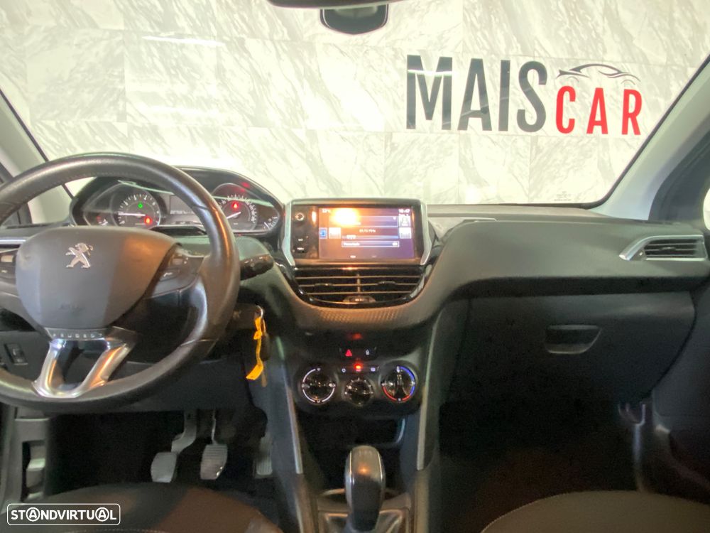 Peugeot 208 1.2 PureTech Style - 11