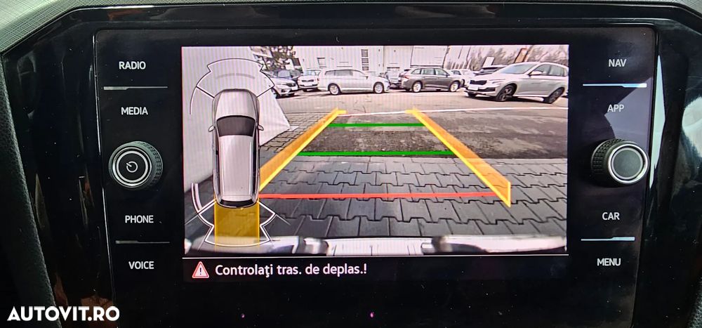 Volkswagen Passat 2.0 TDI SCR DSG Business - 27