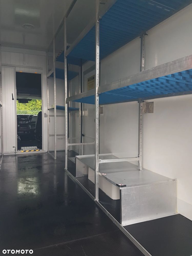 Iveco DAILY KONTENER NISKOPODŁOGOWY 4,44x2,23x2,42 SKLEP FOODTRUCK BAR KLIMA KONIOWÓZ KAMPER - 19