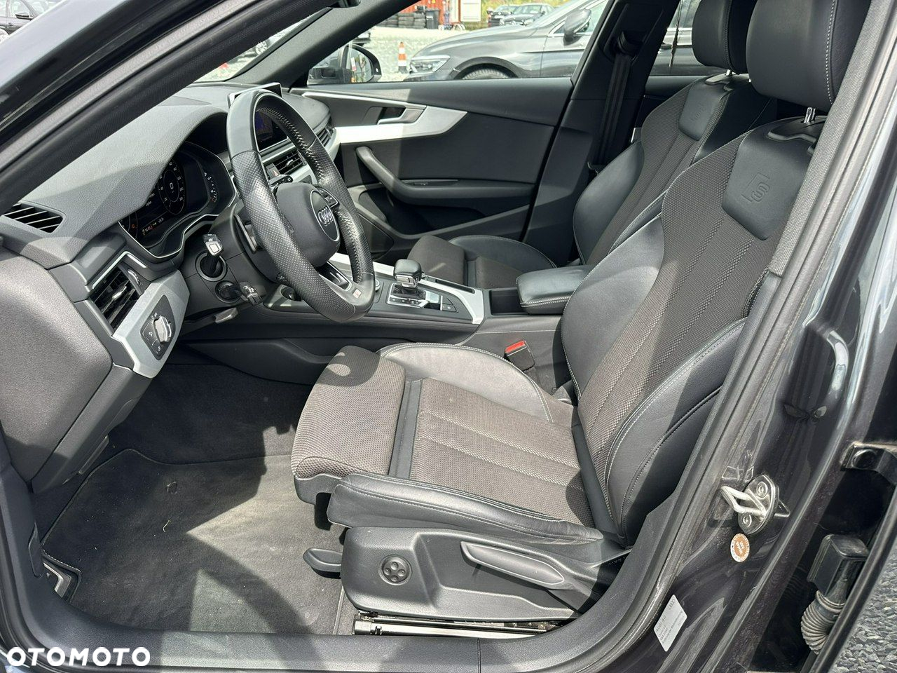 Audi A4 Avant 40 TDI quattro S tronic S line - 11