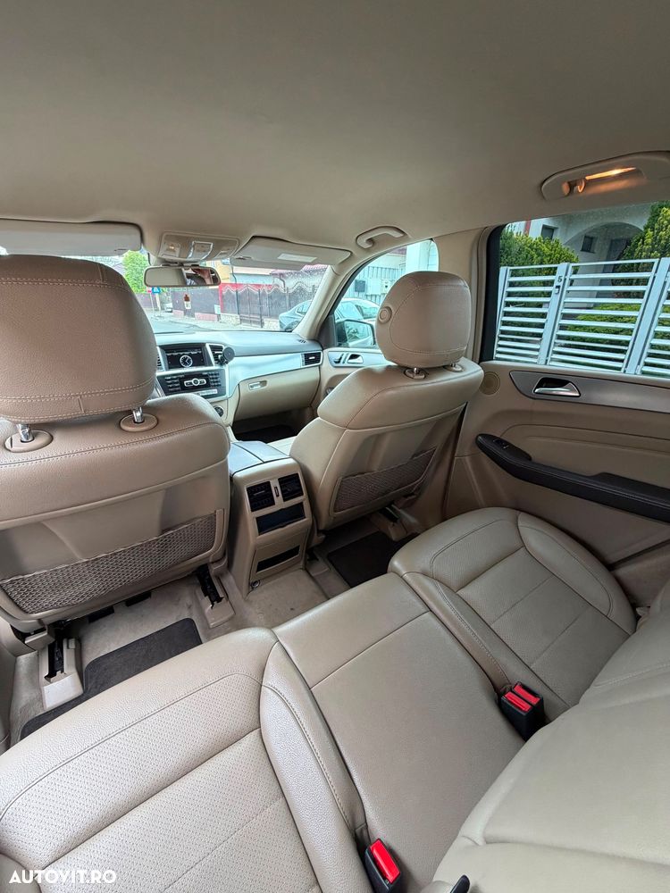 Mercedes-Benz ML - 11